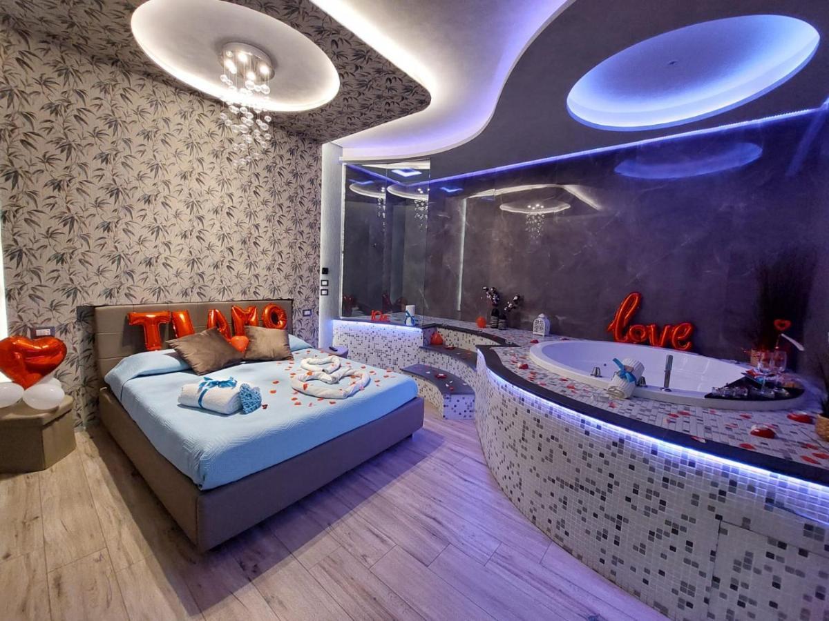 Th Luxury Suite Giardini Naxos Bagian luar foto