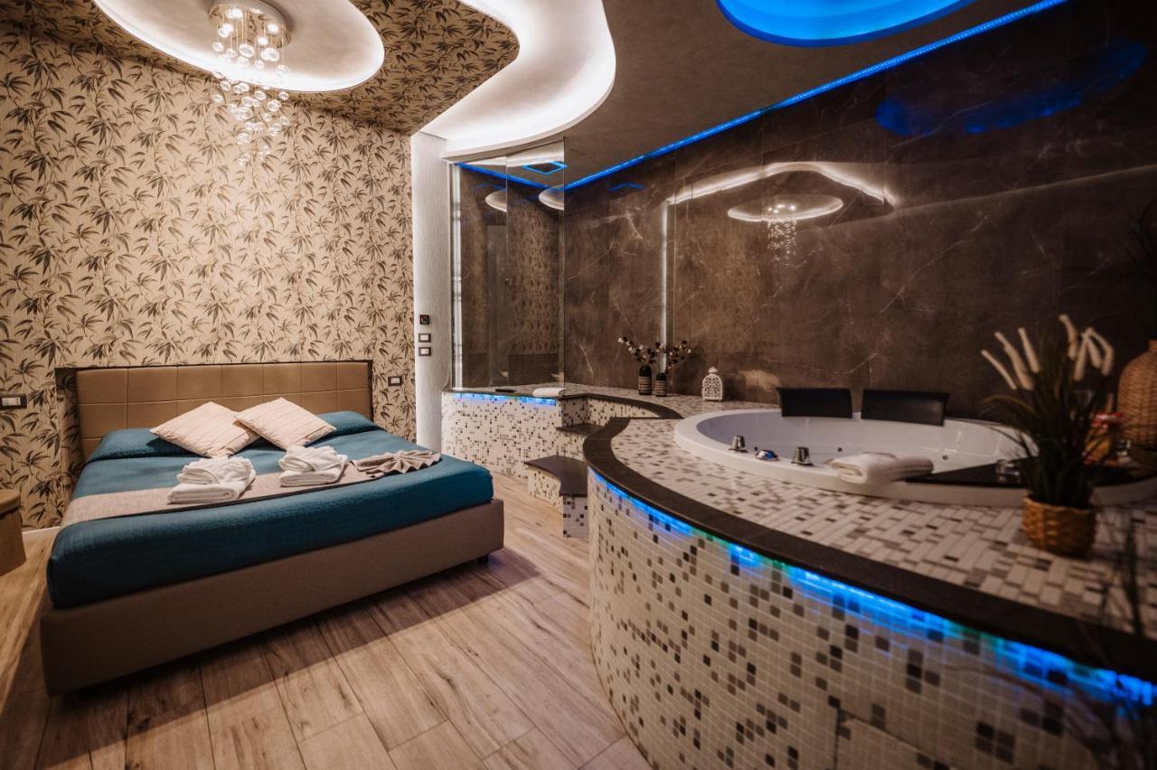 Th Luxury Suite Giardini Naxos Bagian luar foto