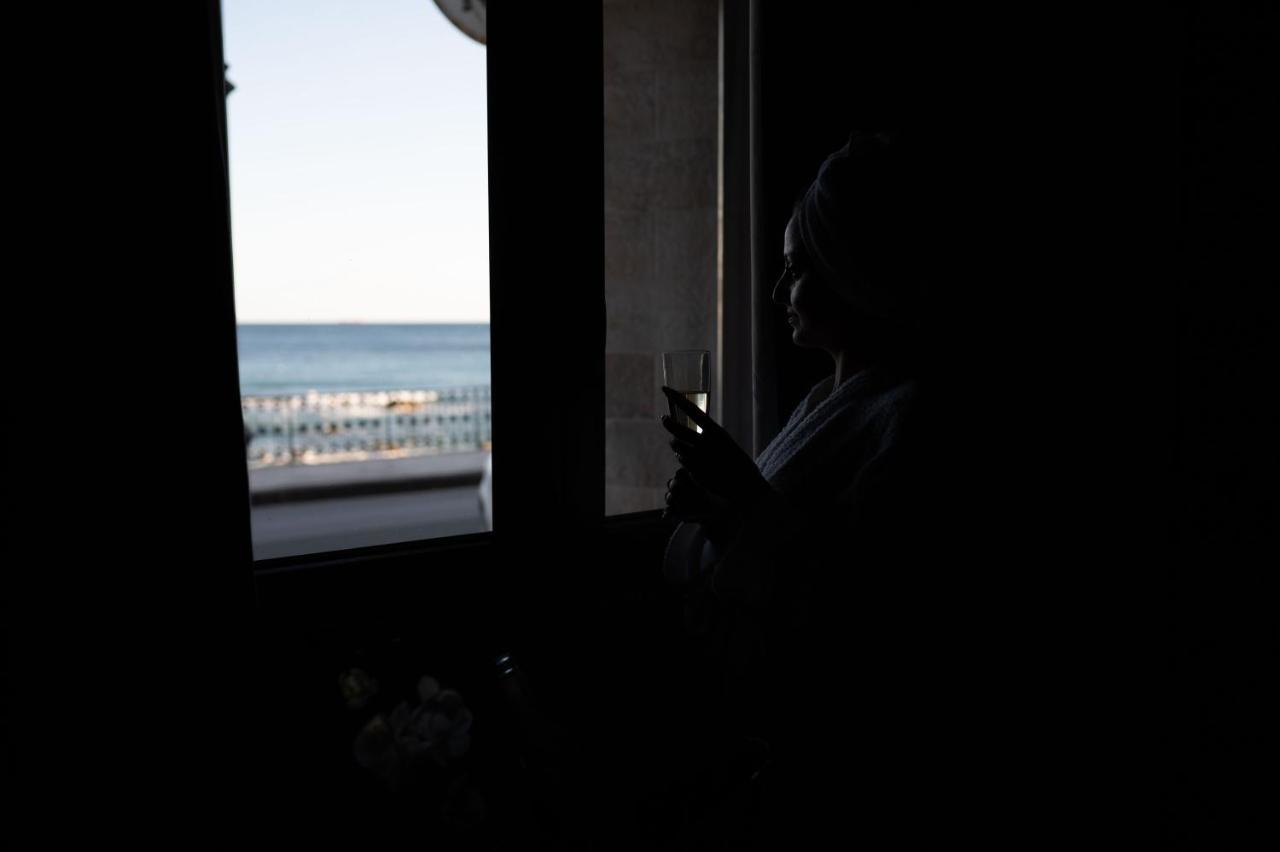 Th Luxury Suite Giardini Naxos Bagian luar foto
