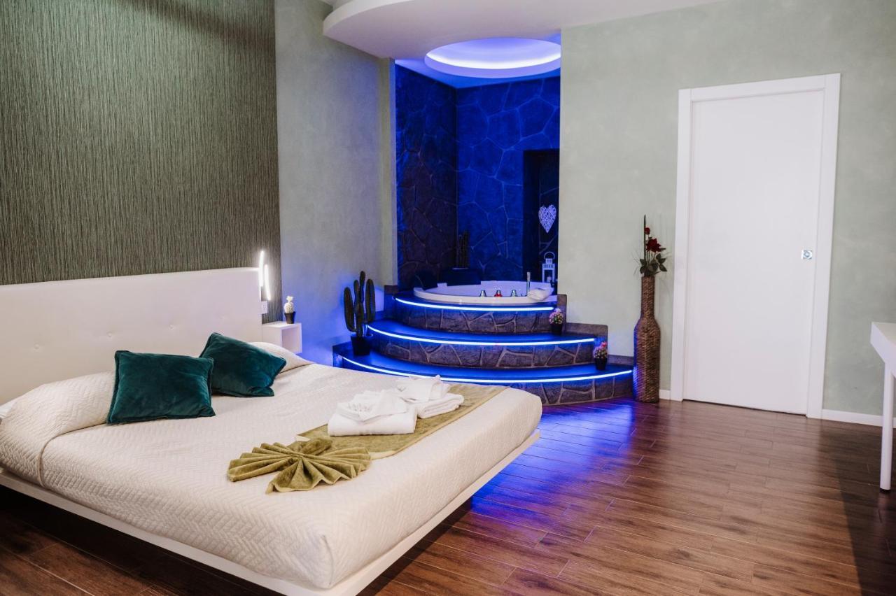 Th Luxury Suite Giardini Naxos Bagian luar foto